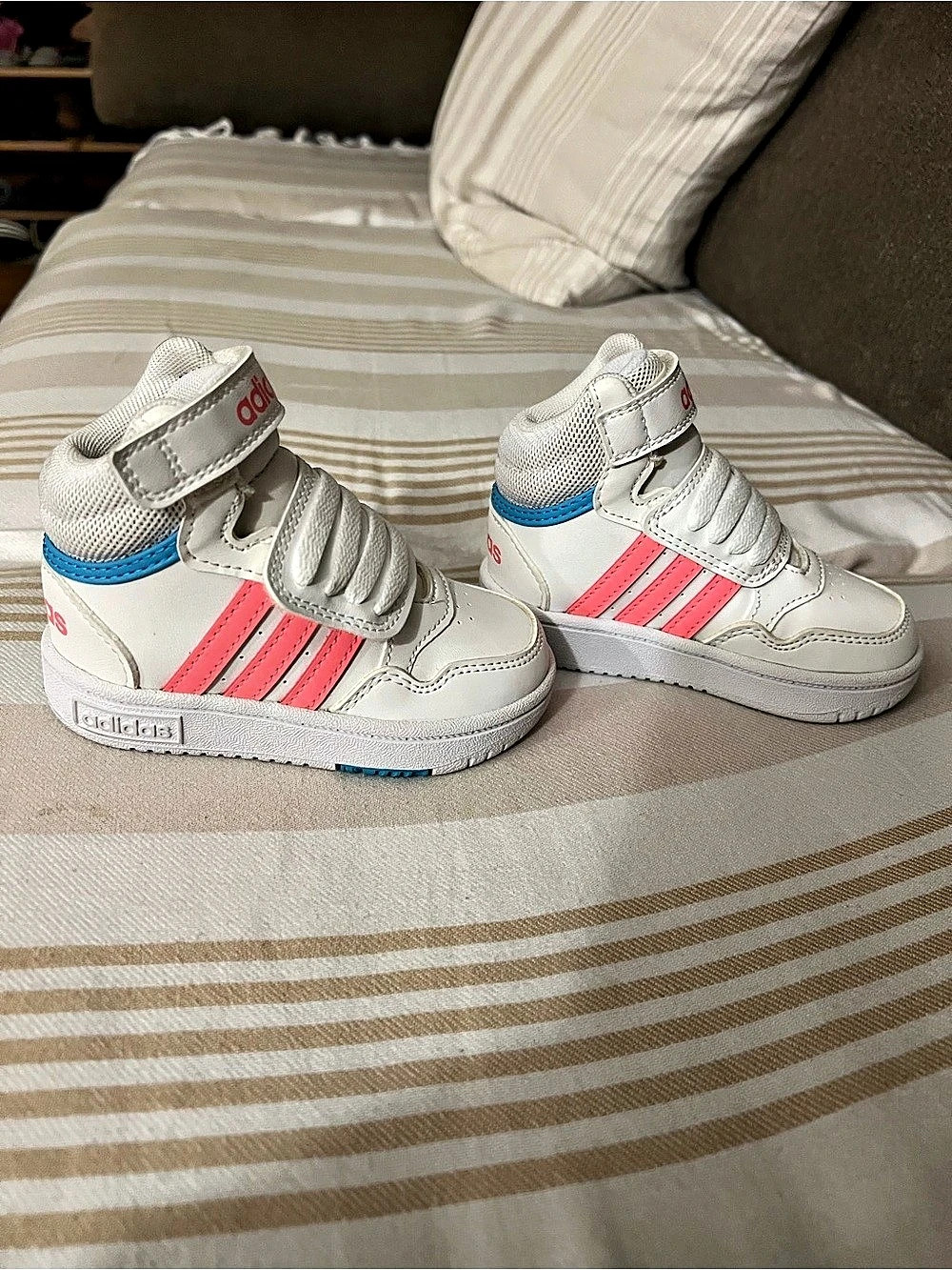 Adidas Hoops Mid Inf White Pink Blue Sneakers White & Pink size 6